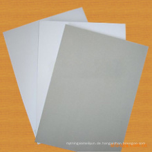 Ein beschichtetes Duplex-Board mit grauer Rückseite / beschichtetes weißes Duplex-Board mit grauer Rückseite / weißem Manila-Board